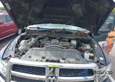 2018 Ram 2500 Tradesman 4X4 6'4 Box from USA, damaged, VIN 3C6UR5CL2JG338031